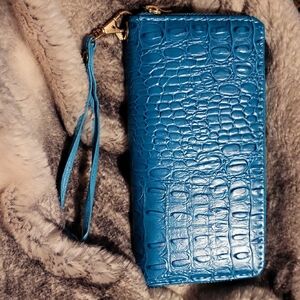 Blue Crocodile-Embossed Women's Wallet